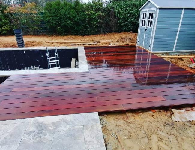 Pose d'une terrasse en bois exotique IPE à Bailly-Romainvilliers (77)