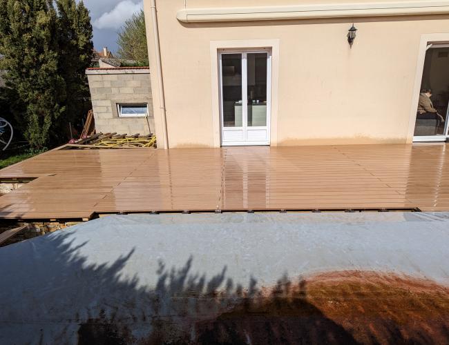 pose de terrasse en bois composite