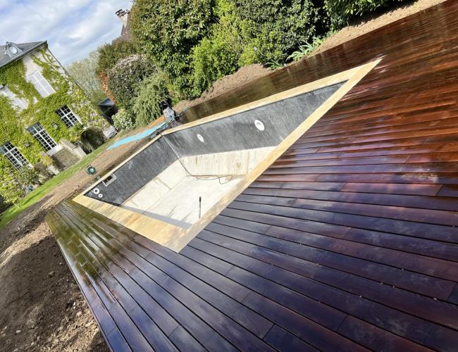 Woodpecker : Spécialiste de la Terrasse Bois et Piscine en Seine-et-Marne